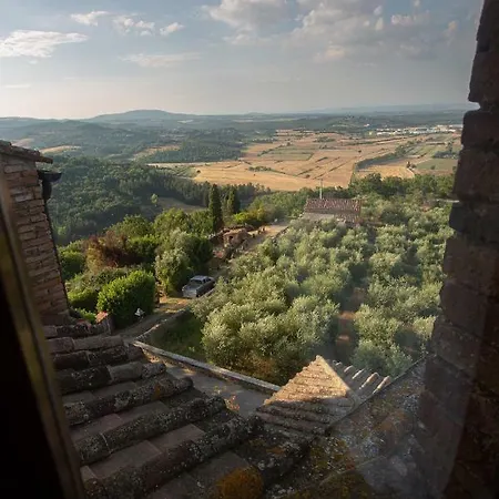 Lantställe Torre Dei Serviti *