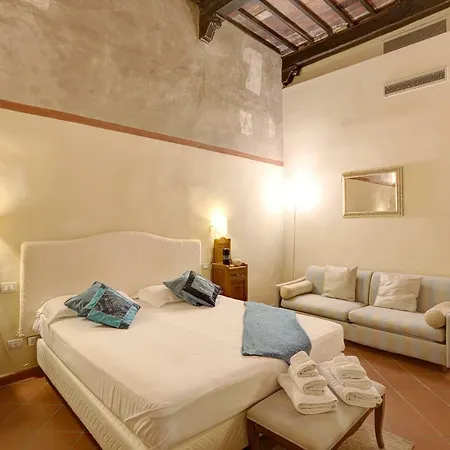 Residenza D'epoca Torre Dei Serviti * Siena