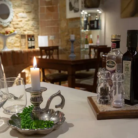 Residenza D'epoca Torre Dei Serviti Casa di campagna *