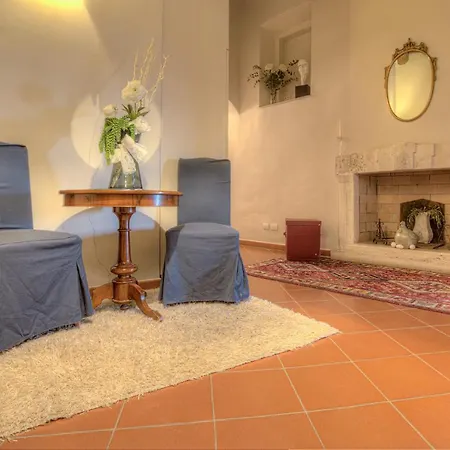 Casa di campagna Residenza D'epoca Torre Dei Serviti