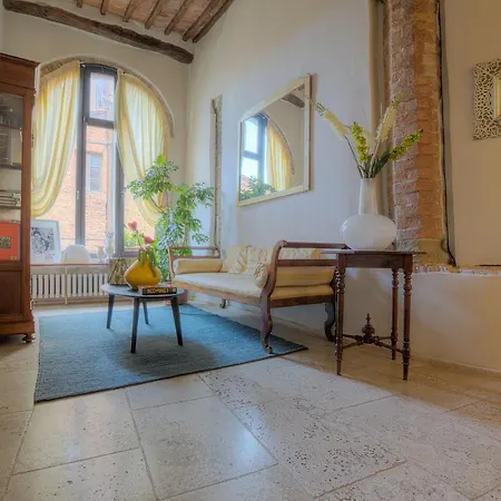 Residenza D'epoca Torre Dei Serviti *