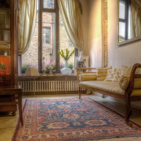 Casa di campagna Residenza D'epoca Torre Dei Serviti