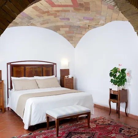 Torre Dei Serviti בית כפרי סיינה