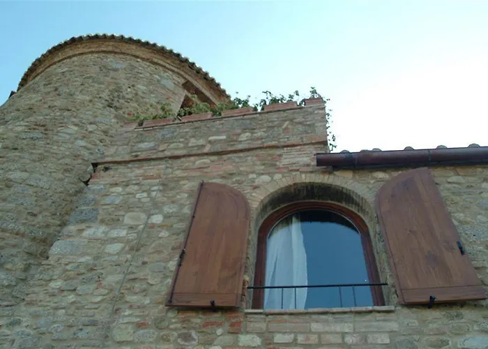 בית כפרי Torre Dei Serviti סיינה