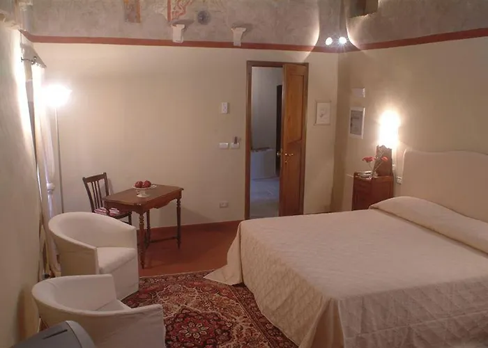 Torre Dei Serviti Country house Siena