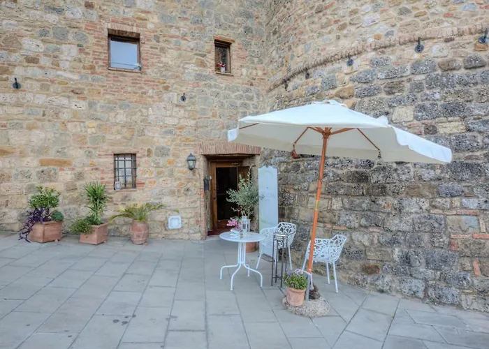 Torre Dei Serviti Country house