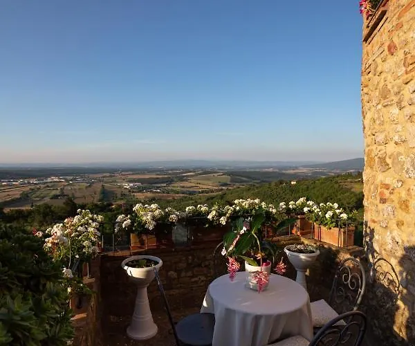 Torre Dei Serviti Country house Siena